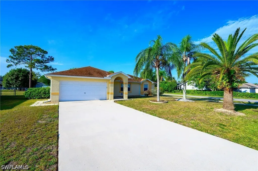 2519 6th Street W Lehigh Acres FL 33971