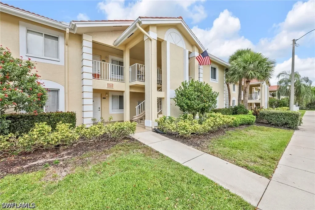 7791 Esmeralda Way Naples FL 34109