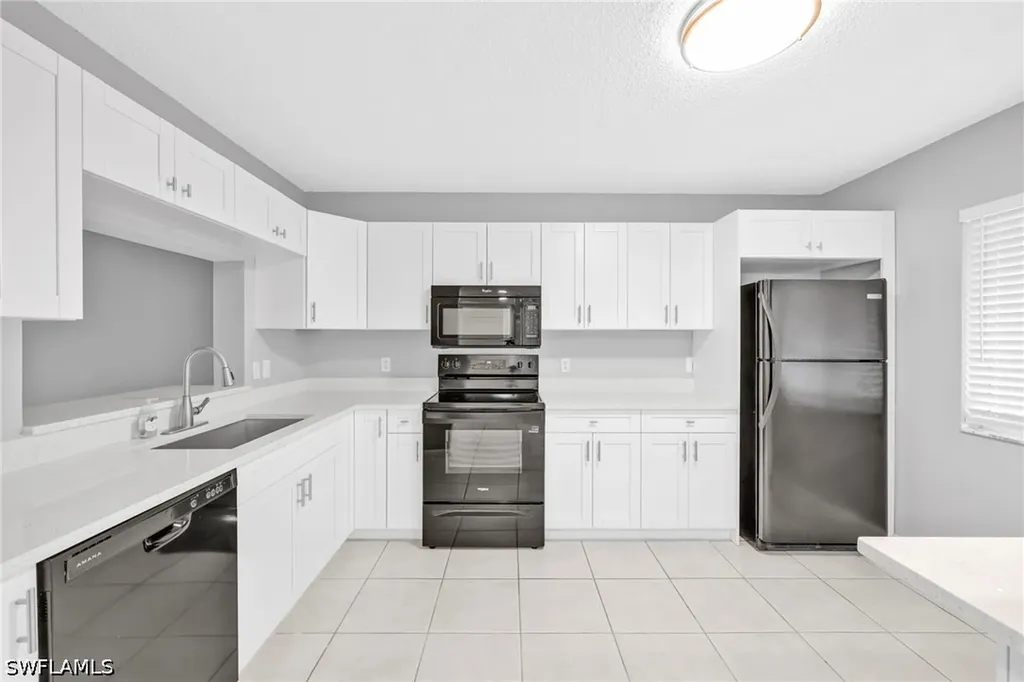 7791 Esmeralda Way Naples FL 34109