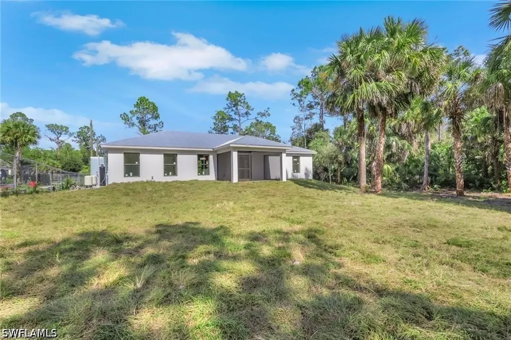 436 41st Avenue NE Naples FL 34120