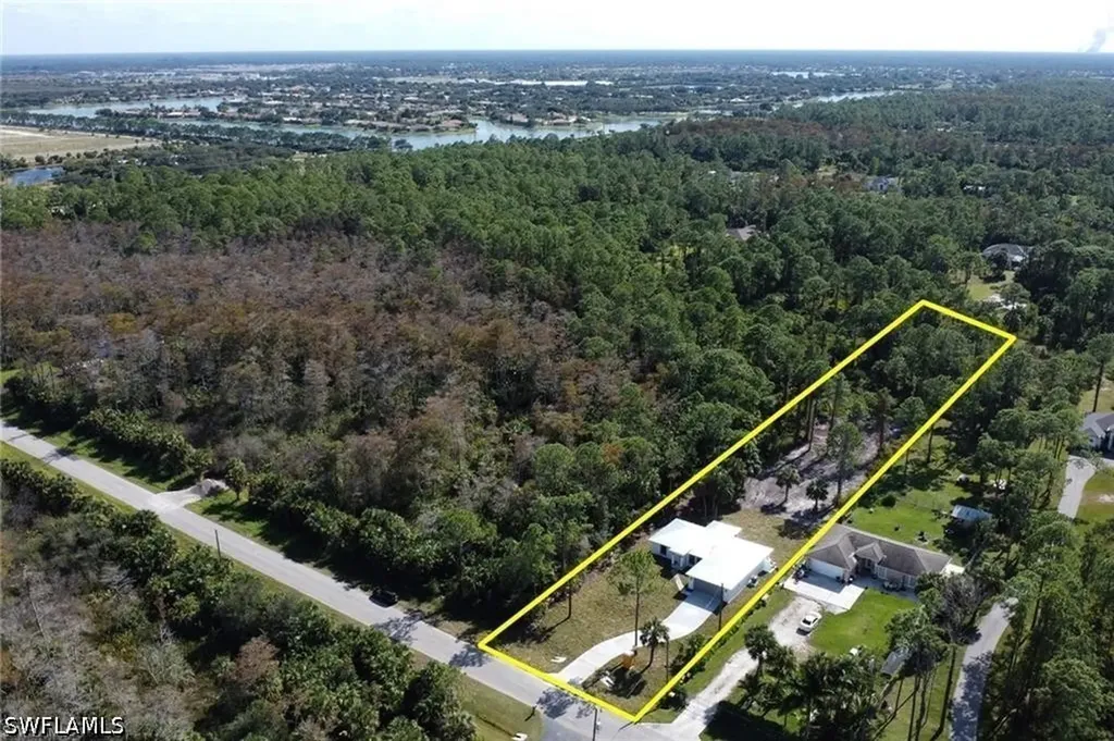 436 41st Avenue NE Naples FL 34120