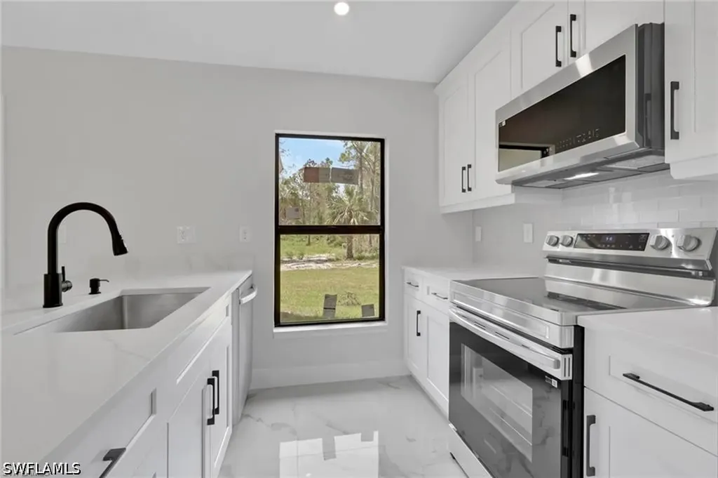436 41st Avenue NE Naples FL 34120