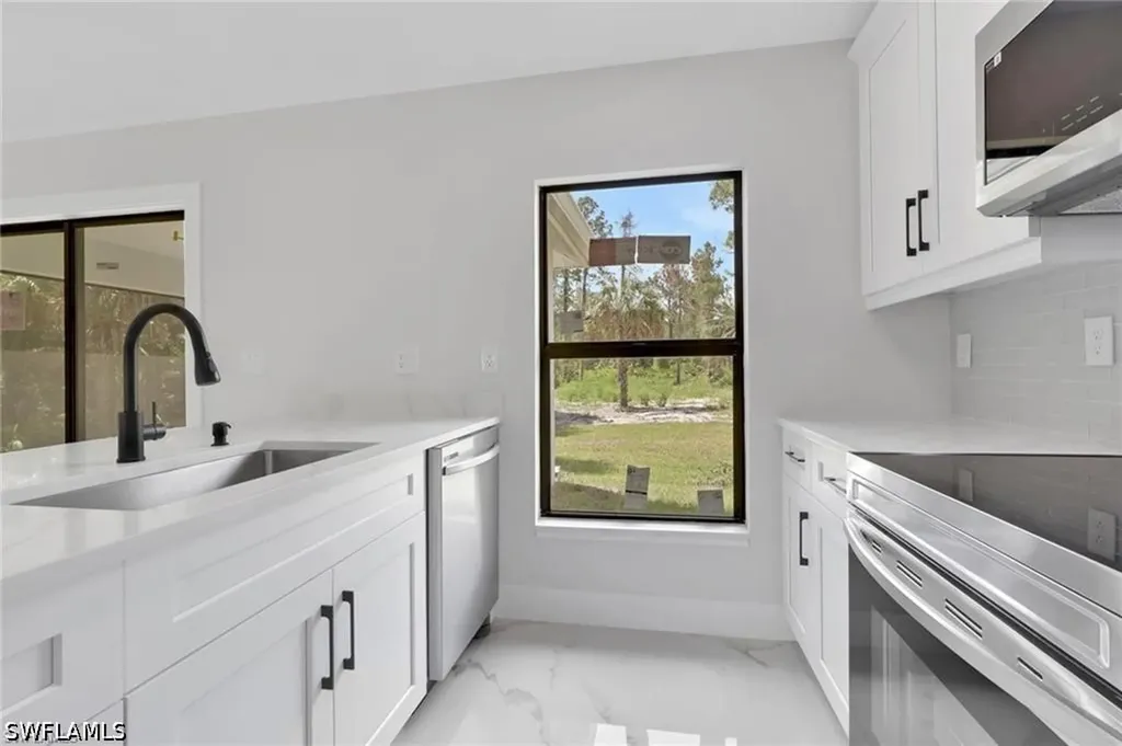 436 41st Avenue NE Naples FL 34120