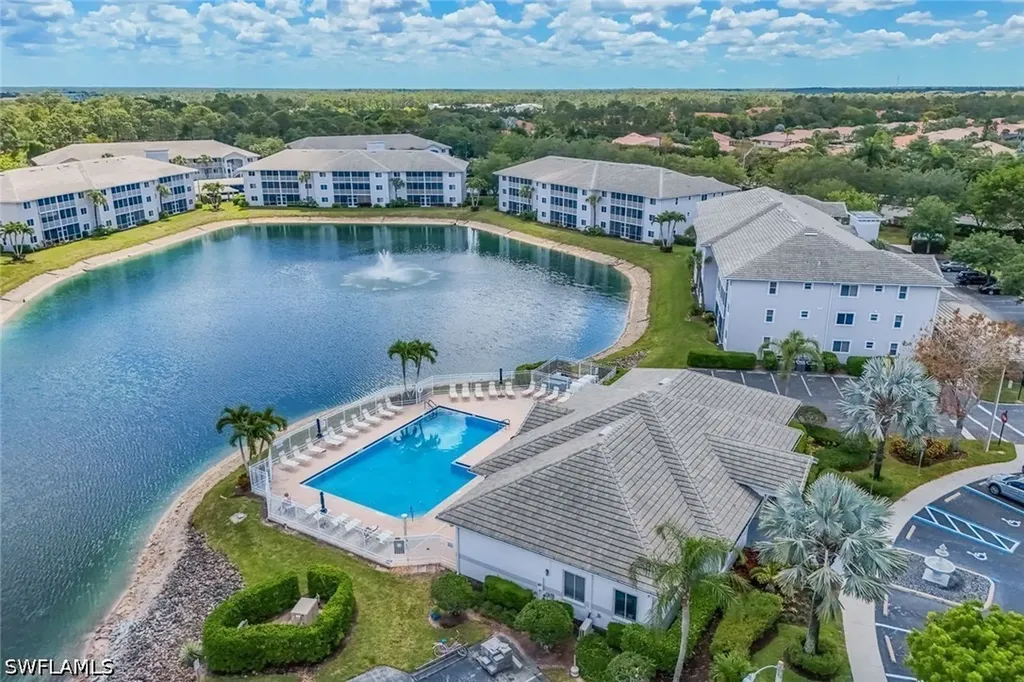 7827 Regal Heron Circle Naples FL 34104