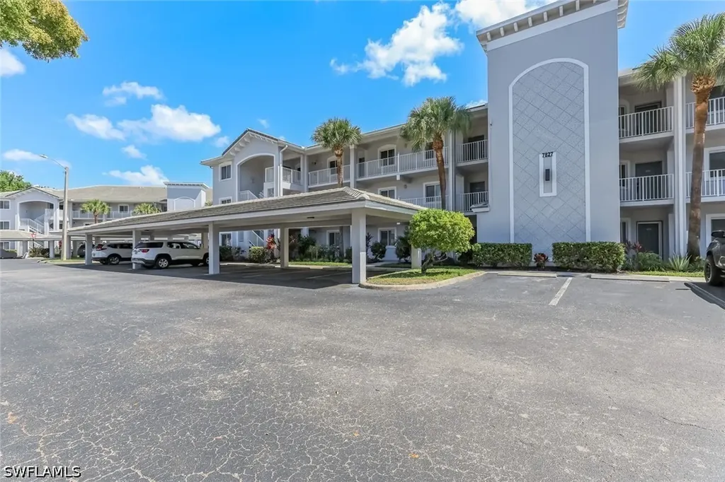 7827 Regal Heron Circle Naples FL 34104