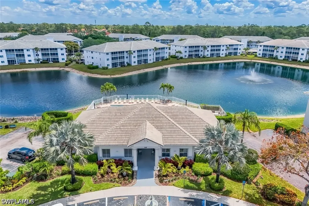 7827 Regal Heron Circle Naples FL 34104
