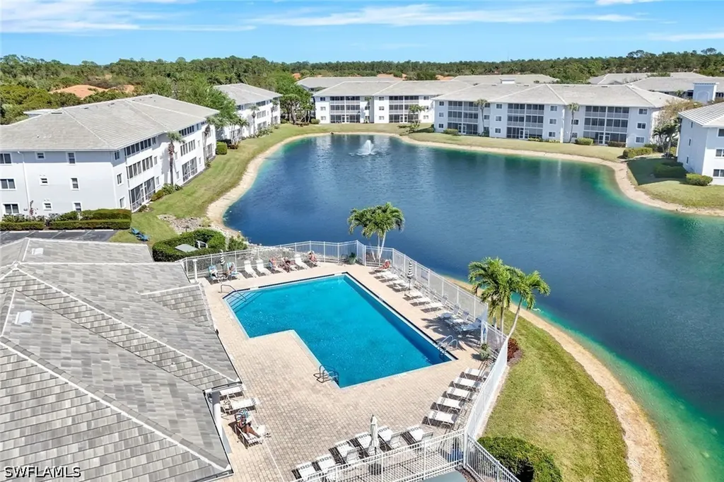 7827 Regal Heron Circle Naples FL 34104