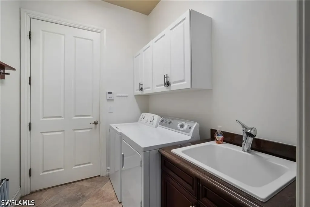 6476 Caldecott Drive Naples FL 34113