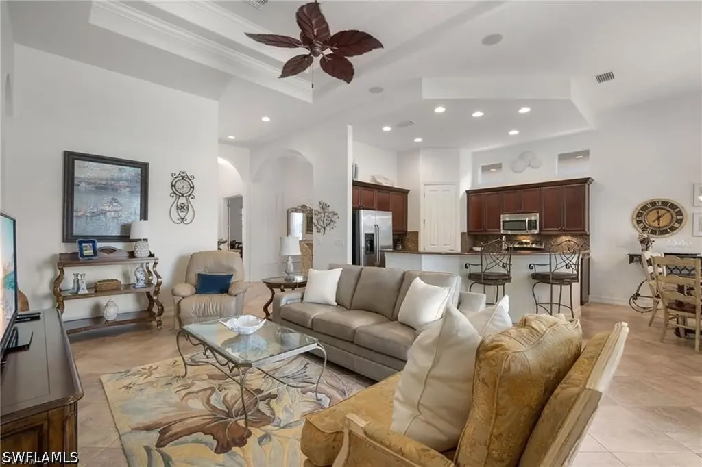 6476 Caldecott Drive Naples FL 34113