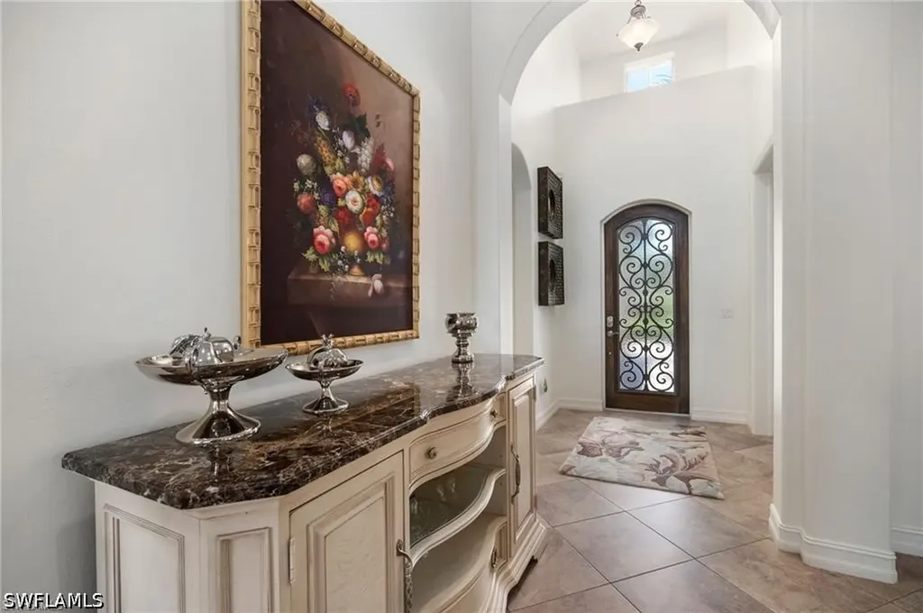 6476 Caldecott Drive Naples FL 34113