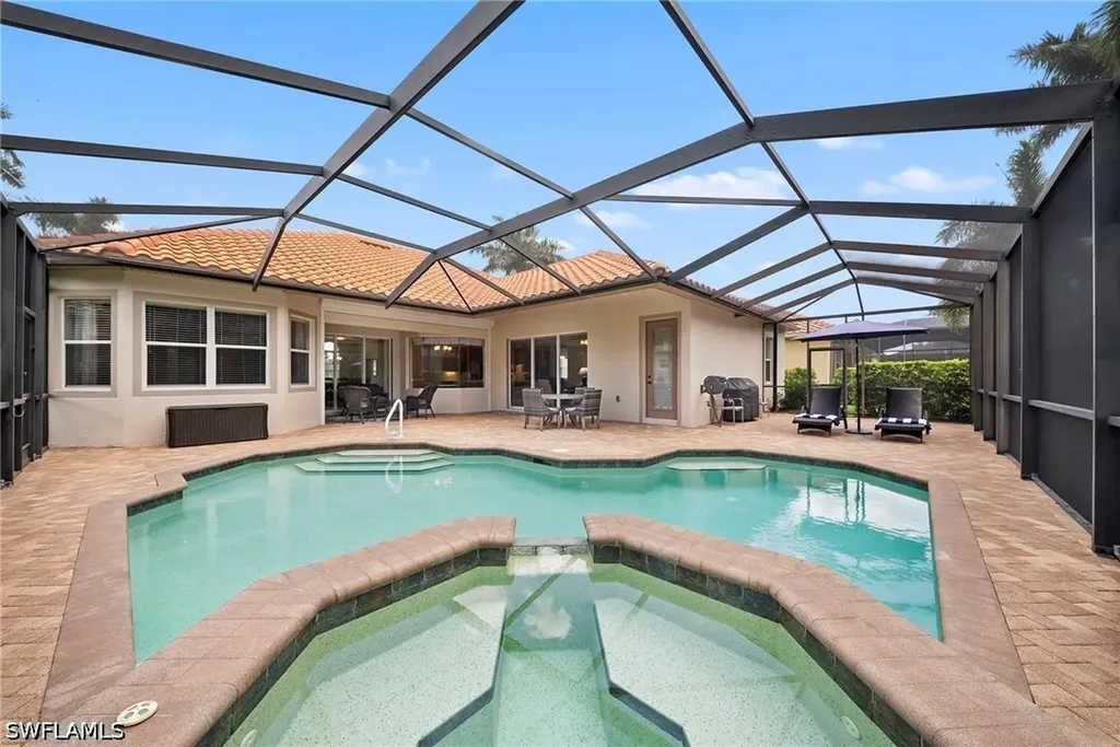 10053 Lions Bay Court Naples FL 34120