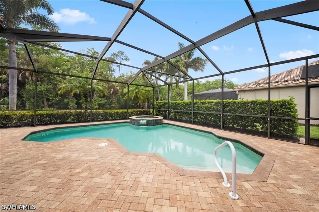 10053 Lions Bay Court Naples FL 34120