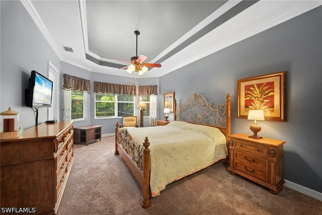 10053 Lions Bay Court Naples FL 34120