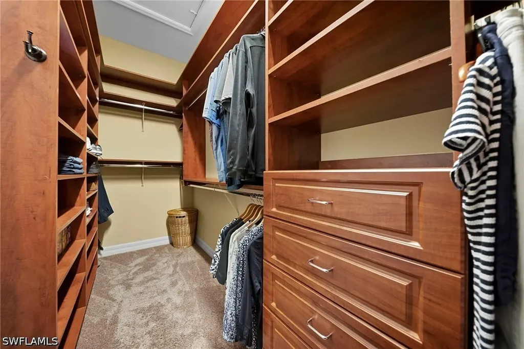 10053 Lions Bay Court Naples FL 34120