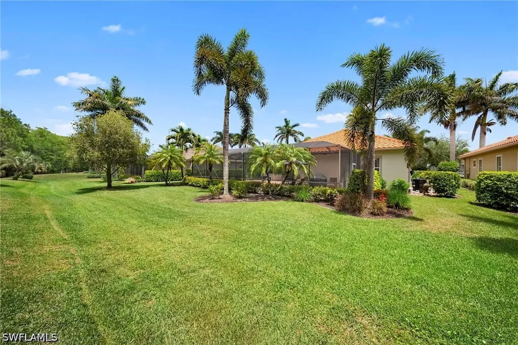 10053 Lions Bay Court Naples FL 34120