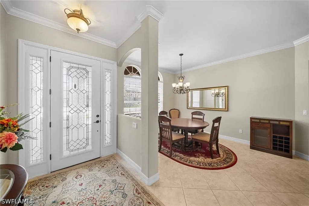 10053 Lions Bay Court Naples FL 34120