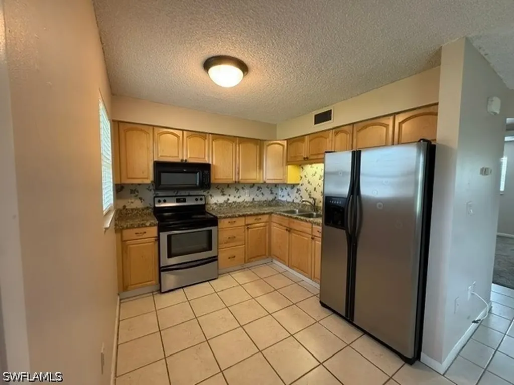 3325 Airport Road N Naples FL 34105