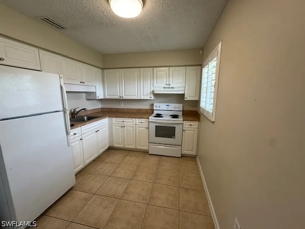 3325 Airport Road N Naples FL 34105