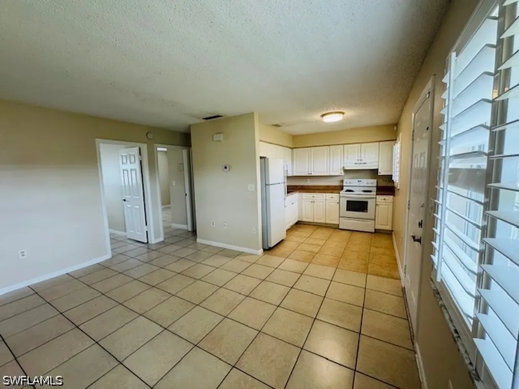 3325 Airport Road N Naples FL 34105