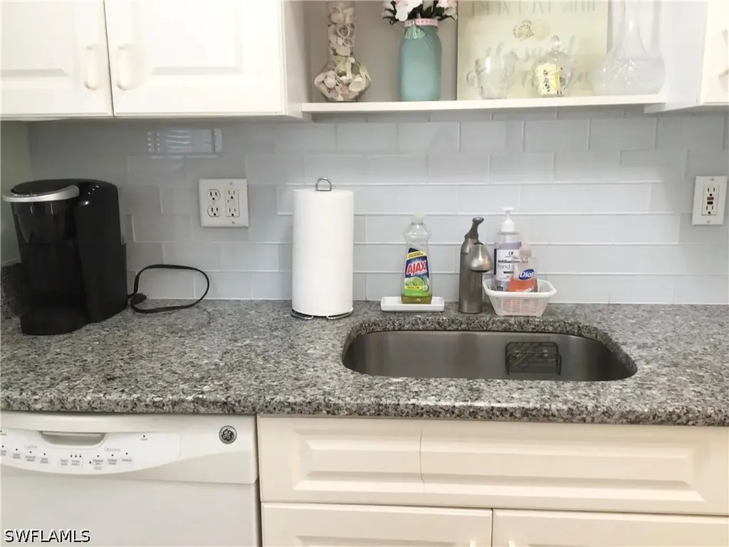 766 Central Avenue Naples FL 34102