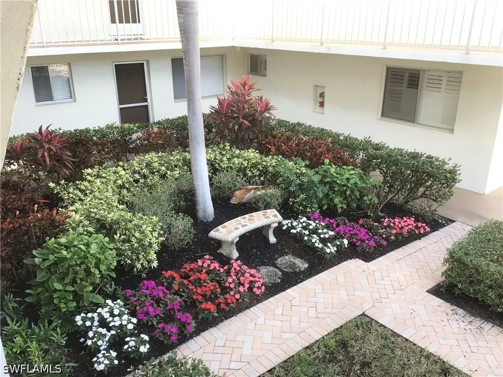 766 Central Avenue Naples FL 34102