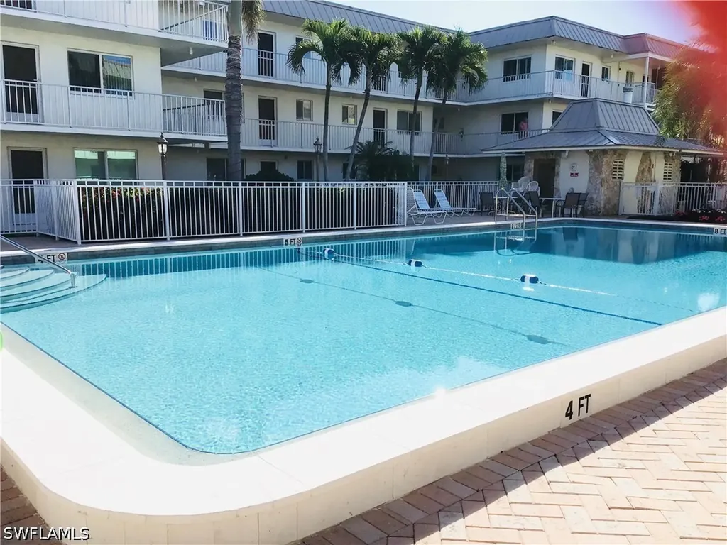 766 Central Avenue Naples FL 34102