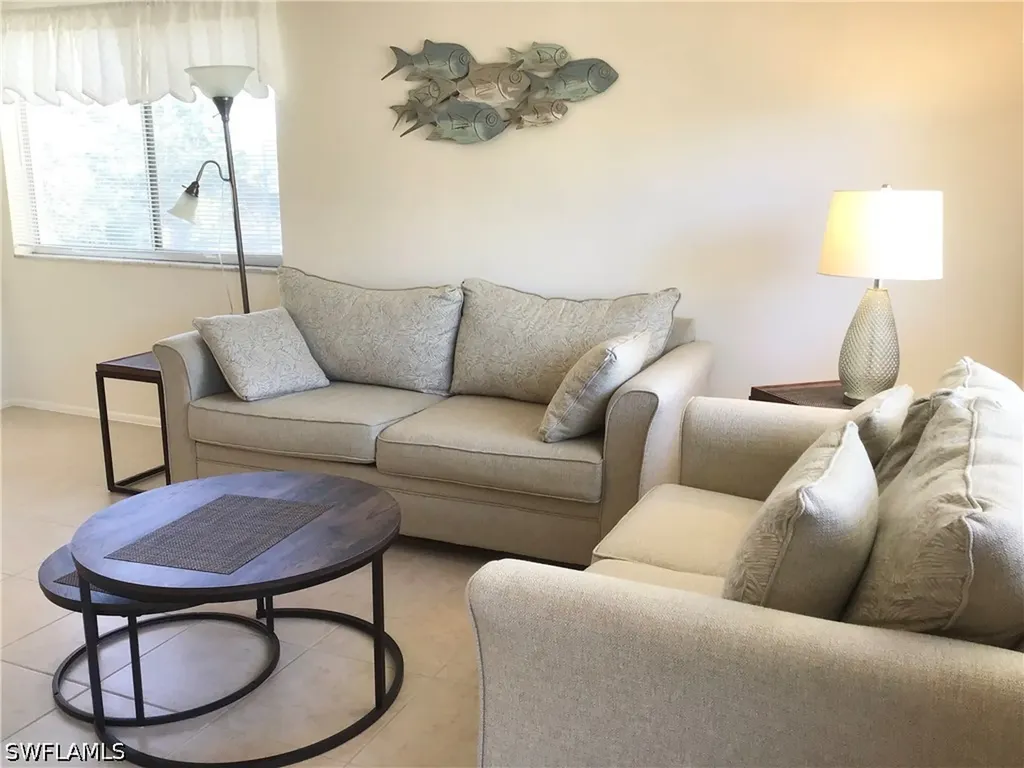 766 Central Avenue Naples FL 34102