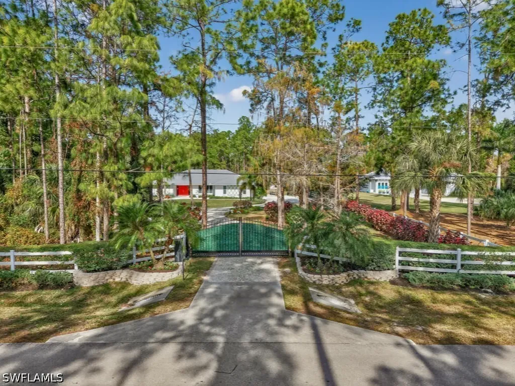 3331 3rd Avenue NW Naples FL 34120