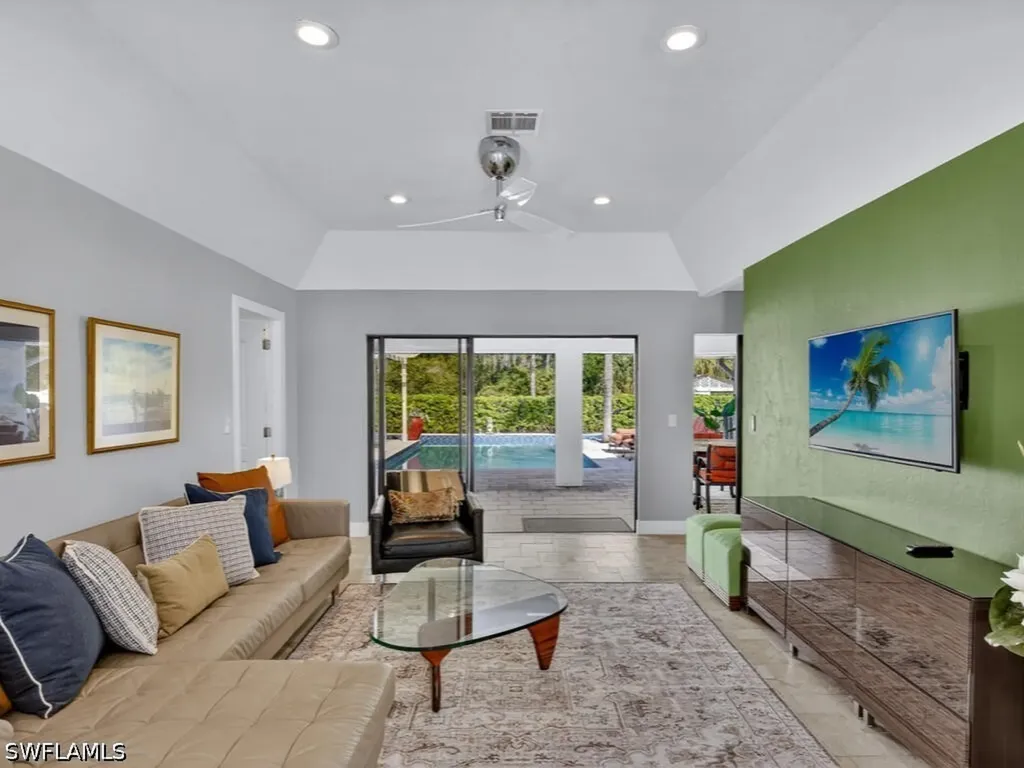 3331 3rd Avenue NW Naples FL 34120