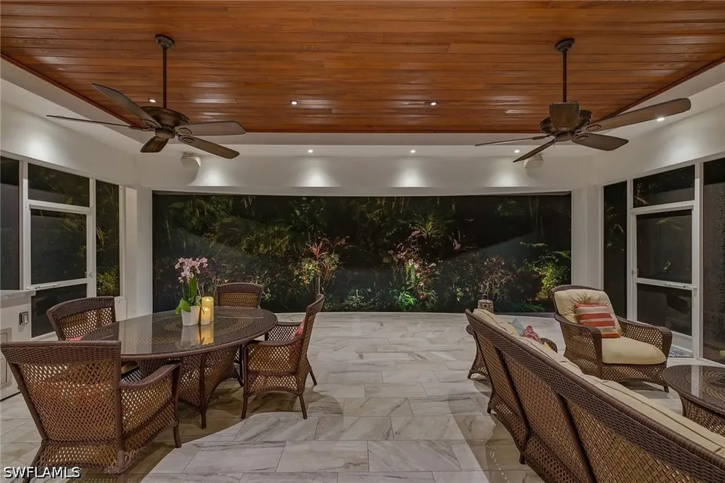 667 Binnacle Drive Naples FL 34103