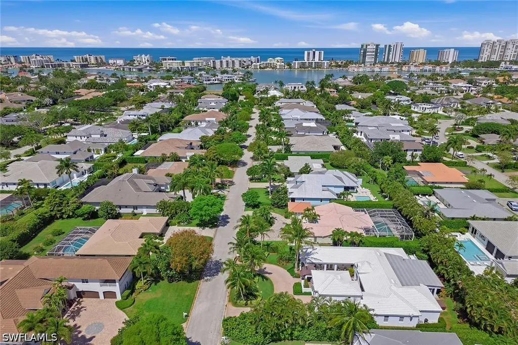 667 Binnacle Drive Naples FL 34103
