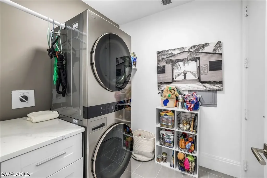 1035 3rd Avenue S Naples FL 34102