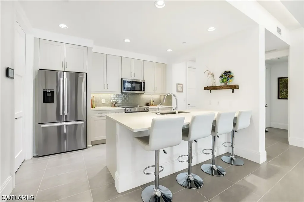 1035 3rd Avenue S Naples FL 34102