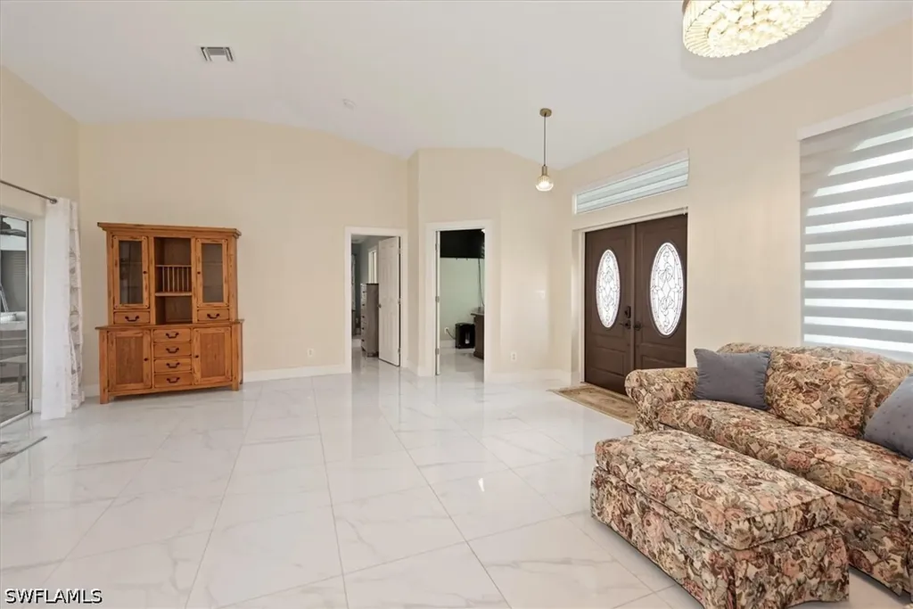 1619 SW 13th Terrace Cape Coral FL 33991