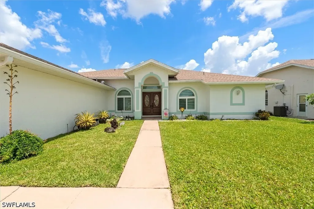1619 SW 13th Terrace Cape Coral FL 33991