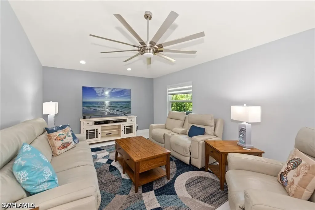 1619 SW 13th Terrace Cape Coral FL 33991