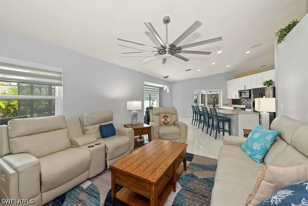 1619 SW 13th Terrace Cape Coral FL 33991