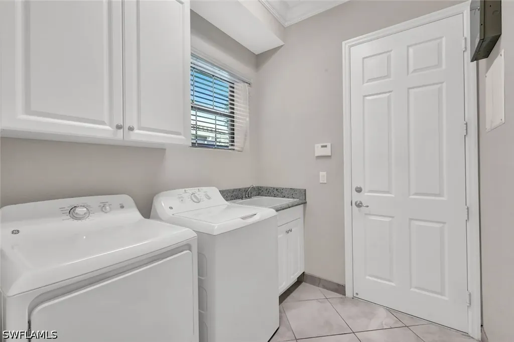 13423 Silktail Drive Naples FL 34109