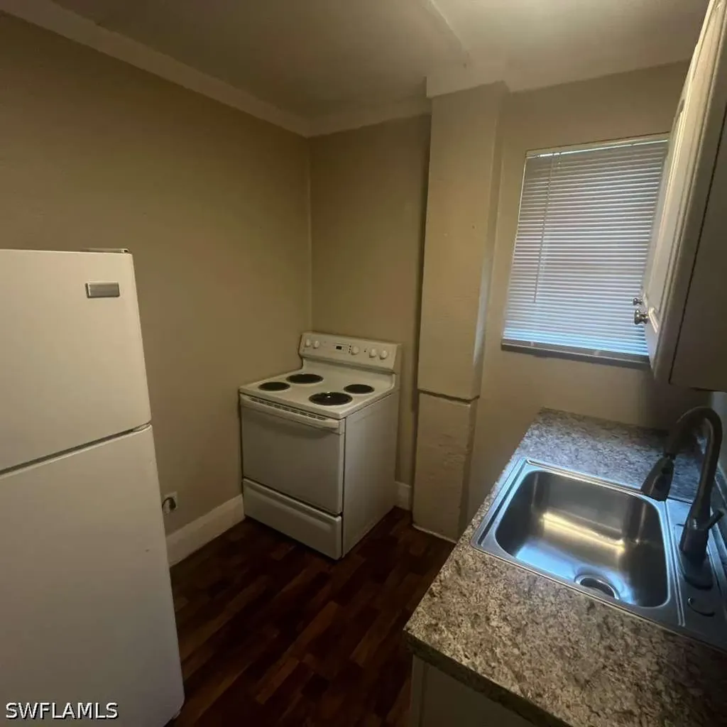 3619 Seminole Avenue Fort Myers FL 33916