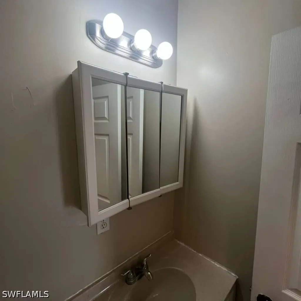 3619 Seminole Avenue Fort Myers FL 33916