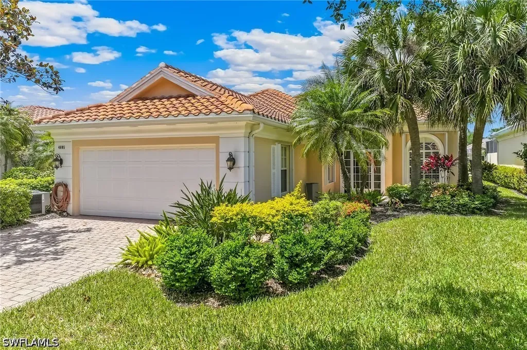 4605 Navassa Lane Naples FL 34119