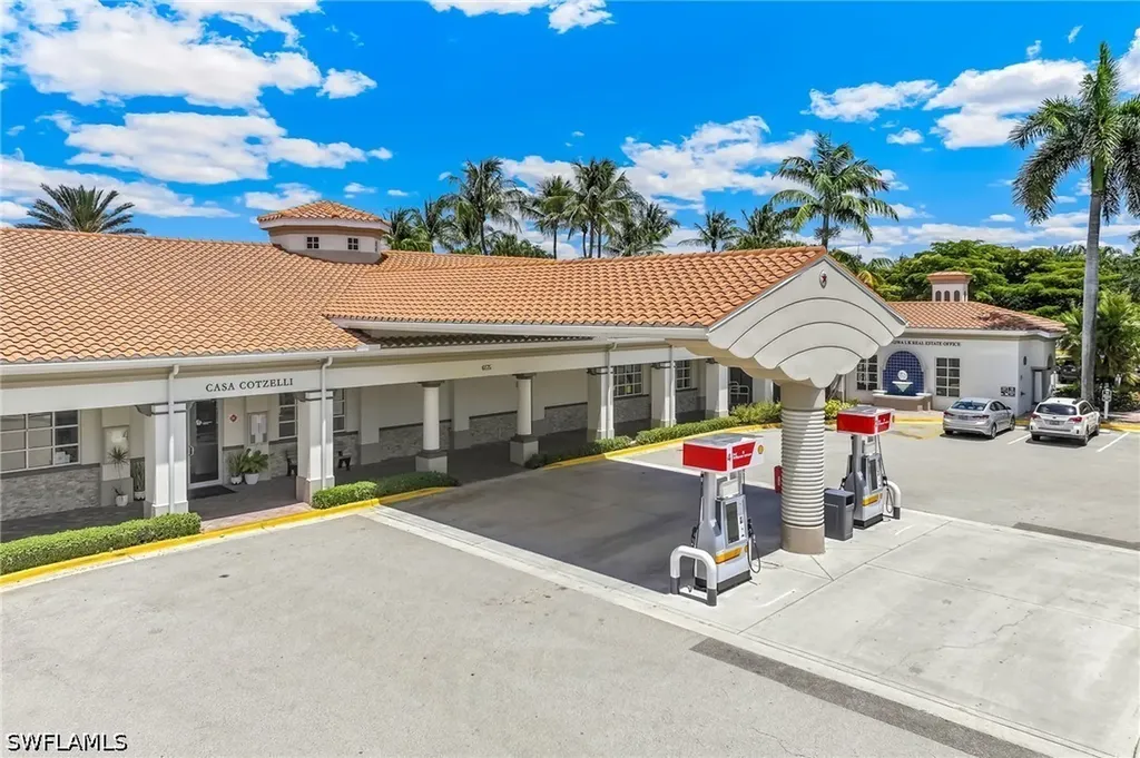 4605 Navassa Lane Naples FL 34119