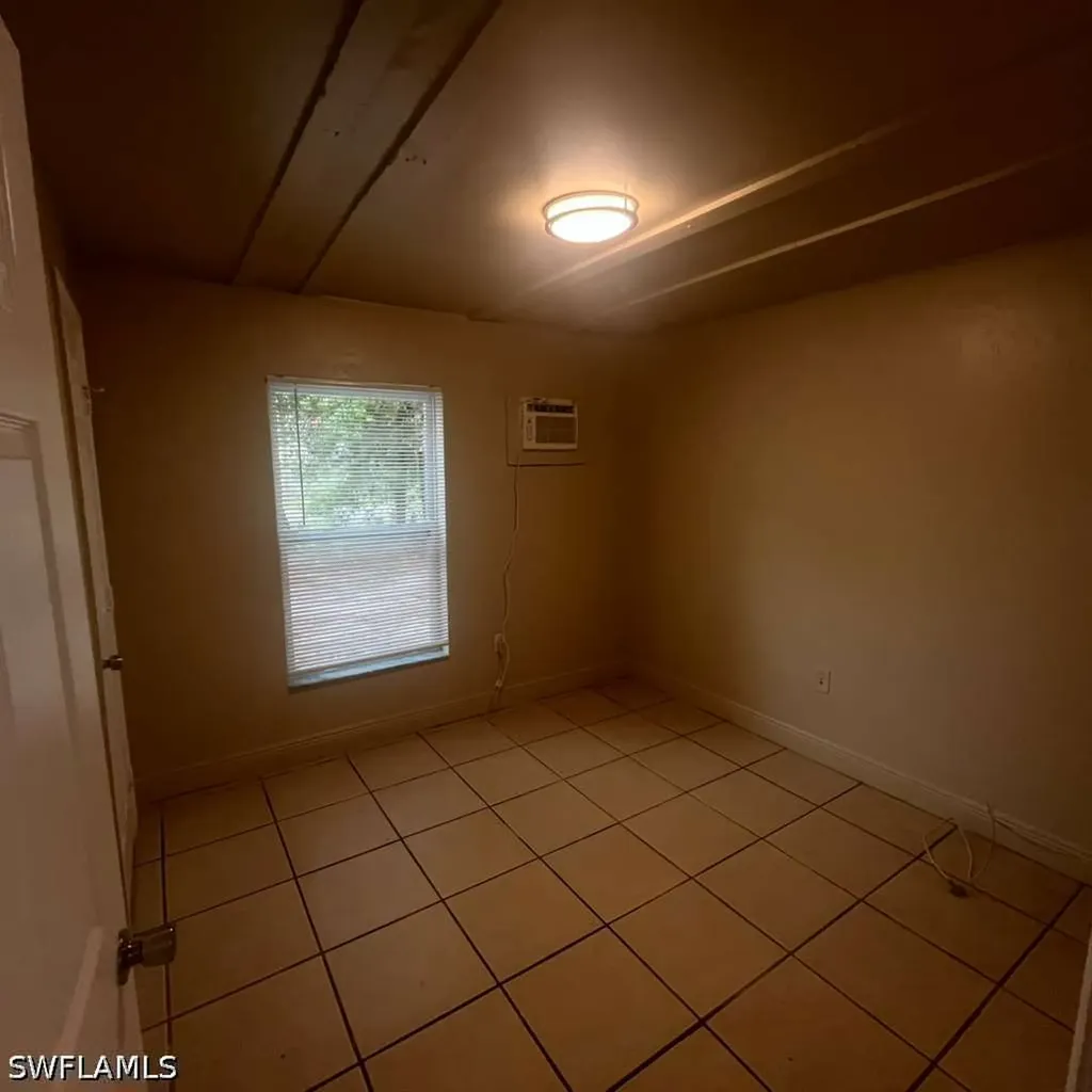 1427 Markland Fort Myers FL 33916