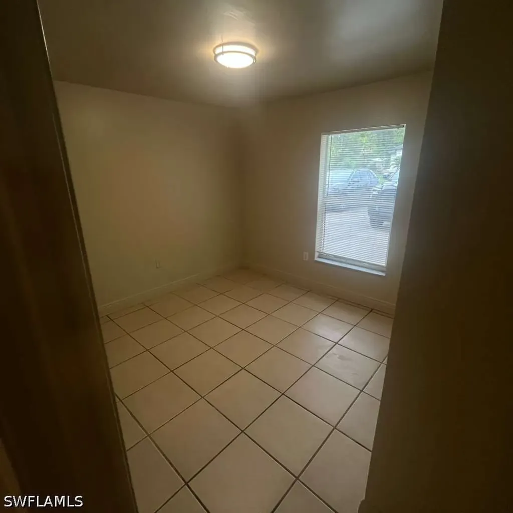 1427 Markland Fort Myers FL 33916