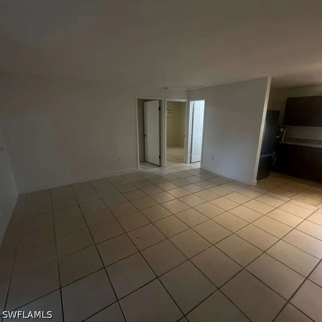 1427 Markland Fort Myers FL 33916
