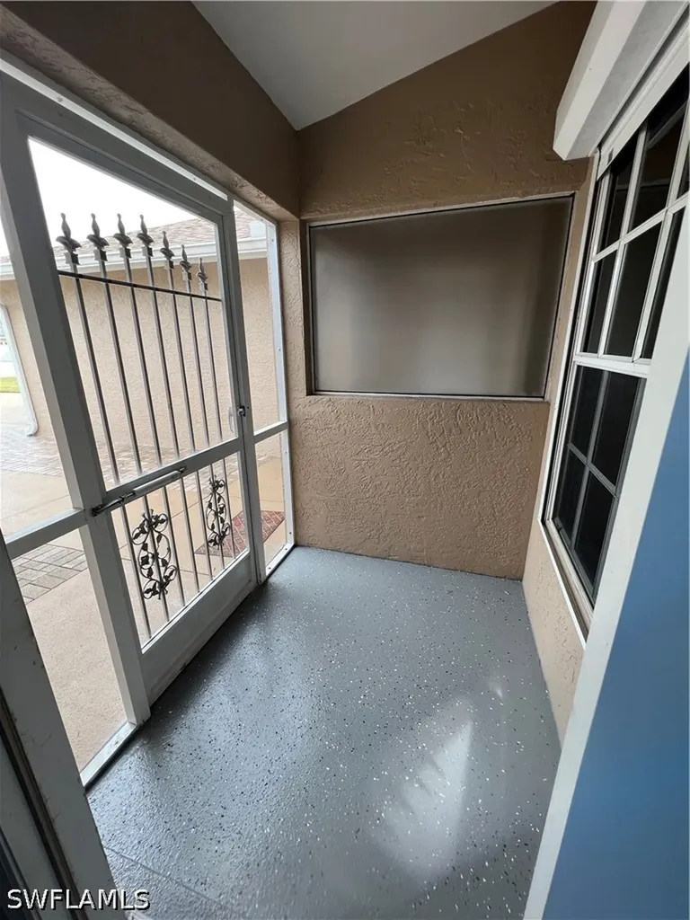 108 Tanglewood Court Naples FL 34113