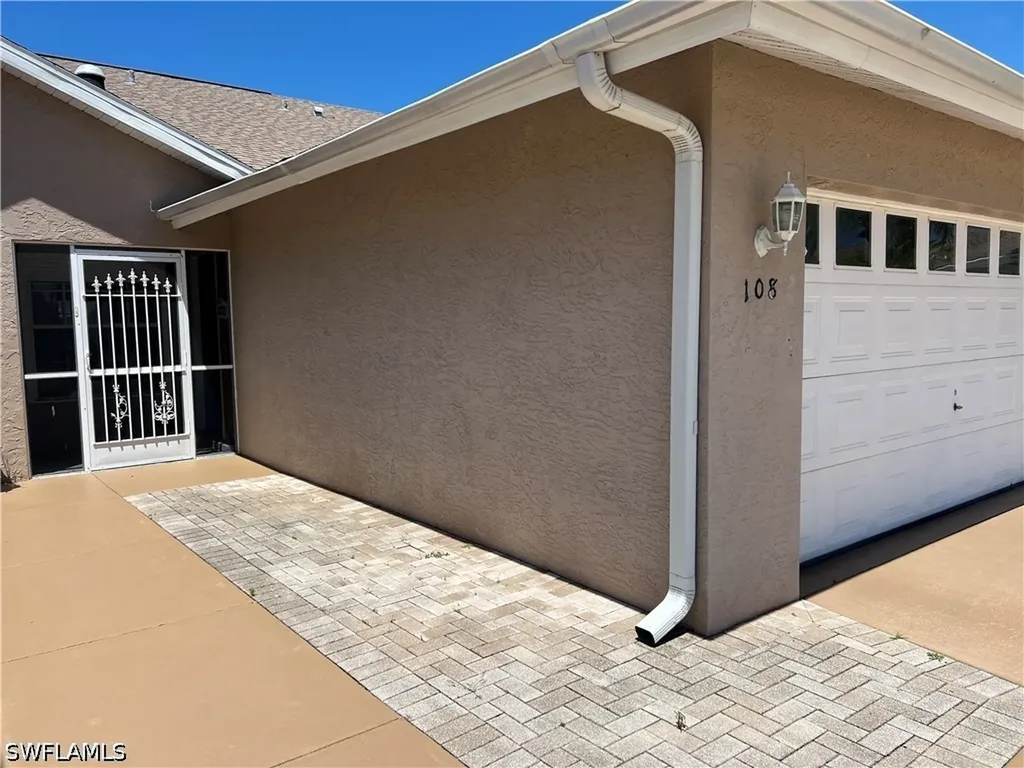 108 Tanglewood Court Naples FL 34113