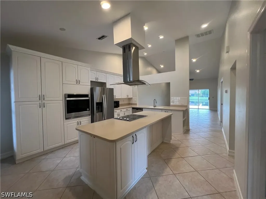 108 Tanglewood Court Naples FL 34113