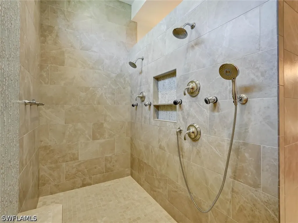 1065 Cottonwood Court Marco Island FL 34145