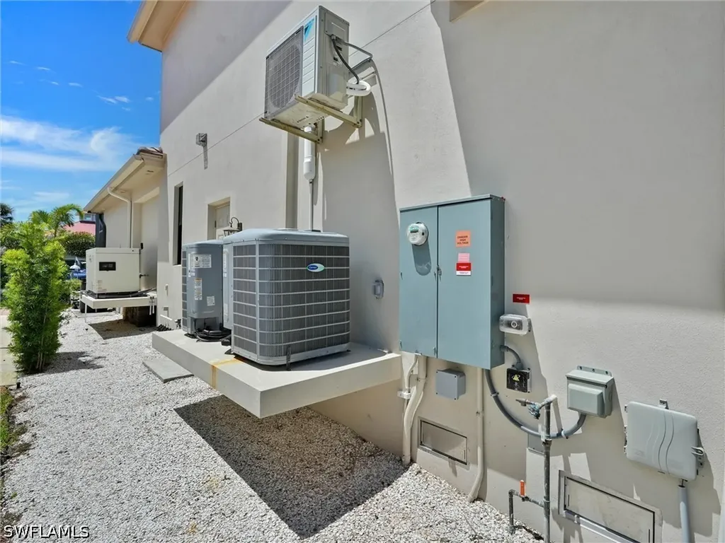1065 Cottonwood Court Marco Island FL 34145